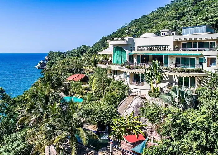 Luxury Ocean Frontage Boutique Suites